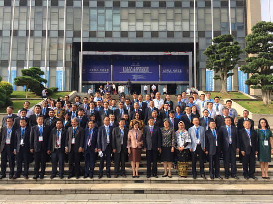 楊秀萍秘書長出席中國—東盟工科大學校長論壇