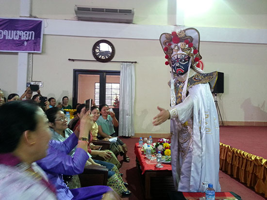 中國魔術雜技在老撾受到熱烈歡迎